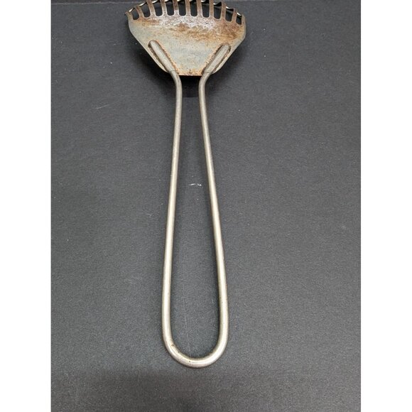 Vintage Chief Metal Kitchen Utensil 3 1/2" x 10 1/2" Made in USA - Picture 6 of 6